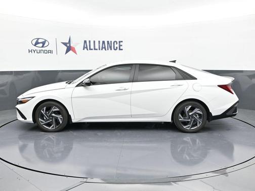 2025 Hyundai ELANTRA HEV SEL Sport