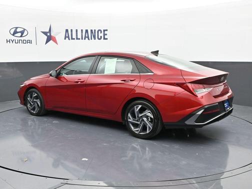 2025 Hyundai ELANTRA HEV Limited