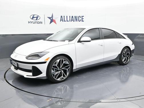 2025 Hyundai IONIQ 6 SEL