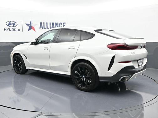 2023 BMW X6 xDrive40i