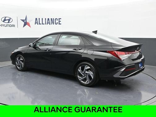 Black 2025 Hyundai ELANTRA SEL Sport