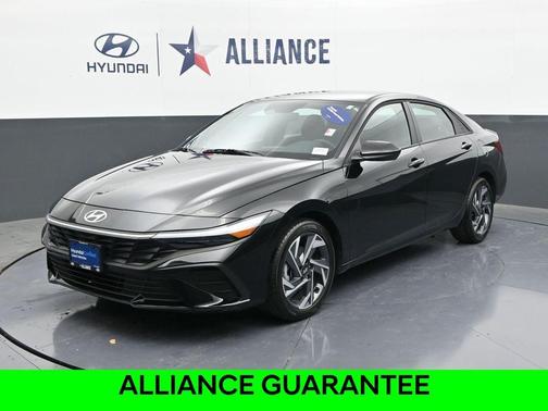 Black 2025 Hyundai ELANTRA SEL Sport