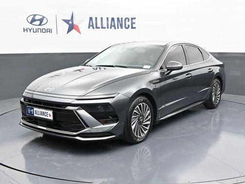 2025 Hyundai SONATA Hybrid SEL