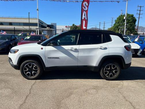 2024 Jeep Compass Trailhawk