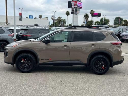 2025 Nissan Rogue Rock Creek