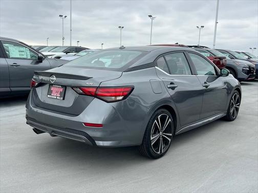 2022 Nissan Sentra SR
