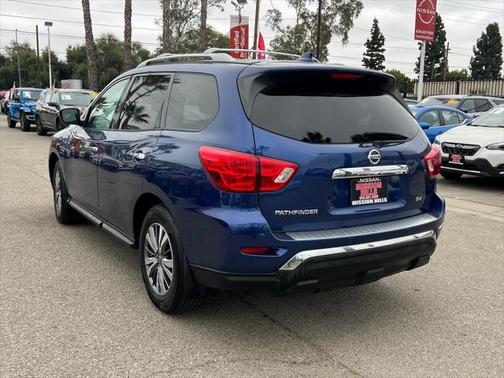 2020 Nissan Pathfinder SV 2WD