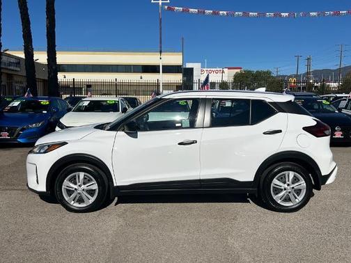 2025 Nissan Kicks Play S