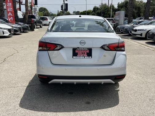 2024 Nissan Versa 1.6 S