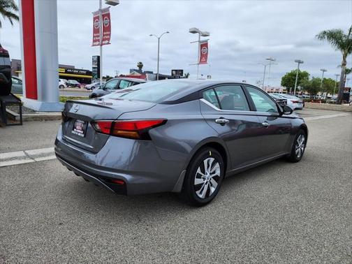2025 Nissan Altima S FWD