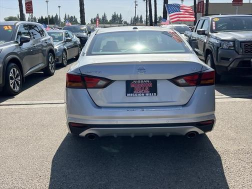 2022 Nissan Altima 2.5 SL