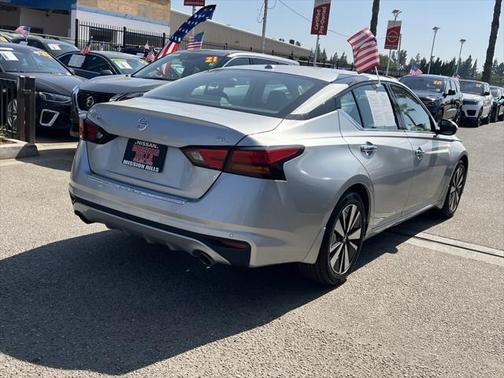 2022 Nissan Altima 2.5 SL