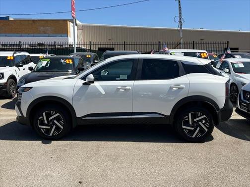 2025 Nissan Kicks SV