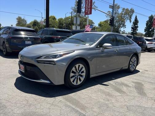 2022 Toyota Mirai Base