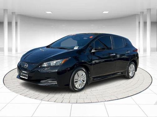 2023 Nissan Leaf S