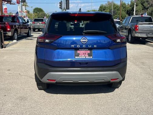 2022 Nissan Rogue S