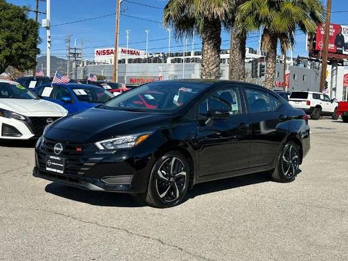 2025 Nissan Versa 1.6 SR