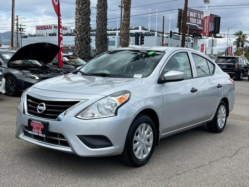 2018 Nissan Versa 1.6 S