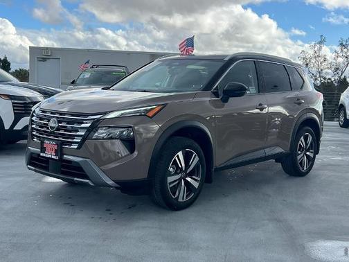 2025 Nissan Rogue SL
