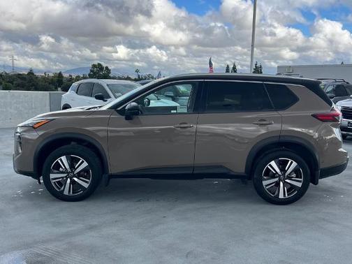 2025 Nissan Rogue SL