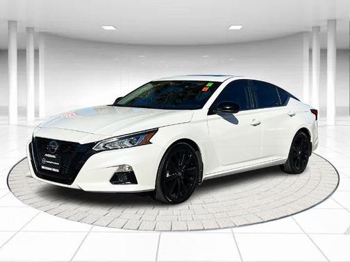 2022 Nissan Altima 2.5 SR