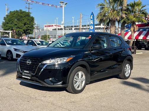 2025 Nissan Kicks Play S