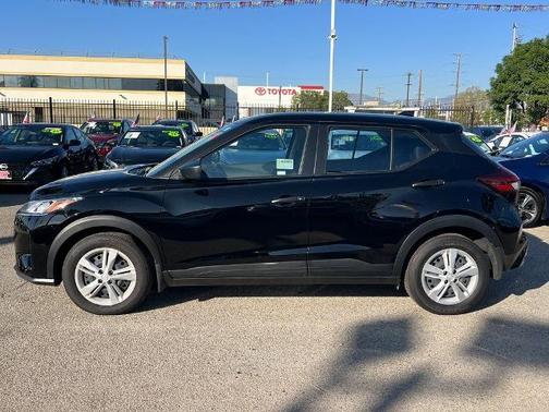 2025 Nissan Kicks Play S