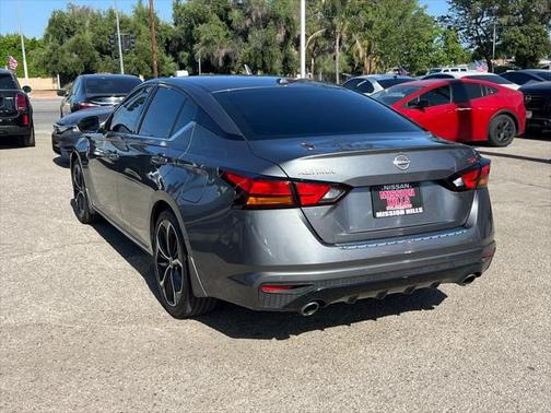 2023 Nissan Altima SR FWD