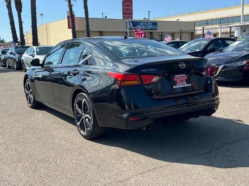 2023 Nissan Altima 2.5 SR