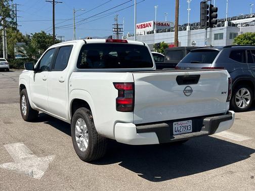 2022 Nissan Frontier SV
