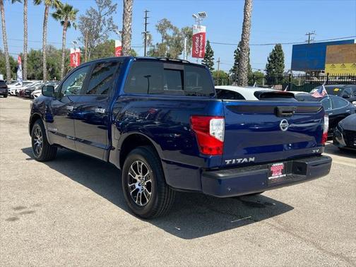 2021 Nissan Titan SV
