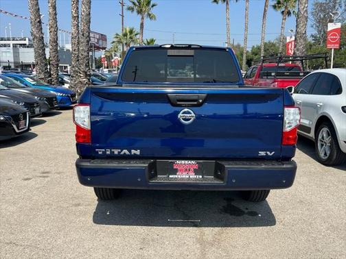 2021 Nissan Titan SV