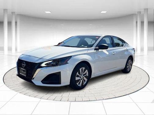 2025 Nissan Altima S