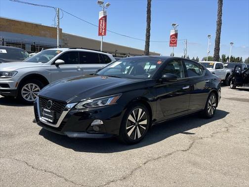 2022 Nissan Altima 2.5 SL
