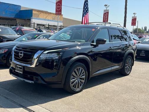 2024 Nissan Pathfinder SL FWD