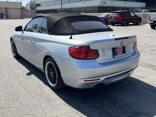 2018 BMW 230 230i