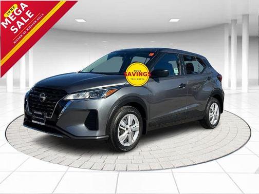 Gun Metallic 2025 Nissan Kicks Play S