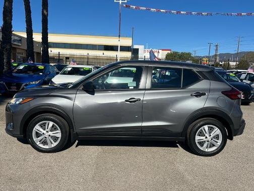 2025 Nissan Kicks Play S