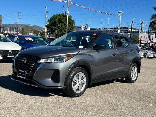 2025 Nissan Kicks Play S