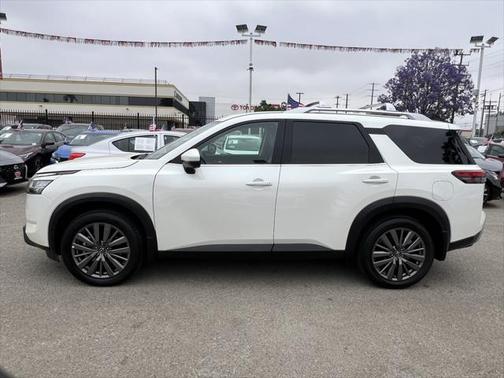 2024 Nissan Pathfinder SL FWD