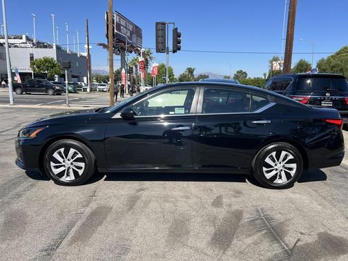 2025 Nissan Altima S