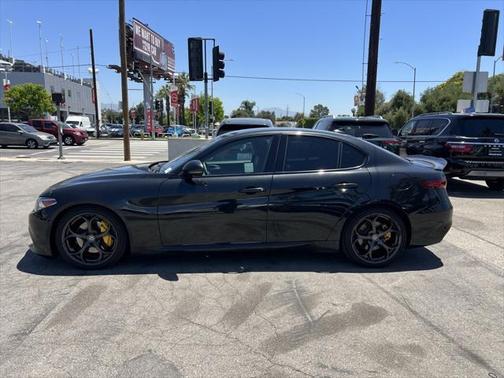 2018 Alfa Romeo Giulia Ti Sport