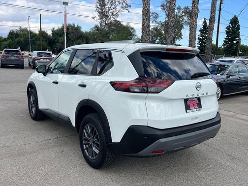 2023 Nissan Rogue S