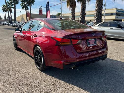 2024 Nissan Altima SR VC-Turbo FWD