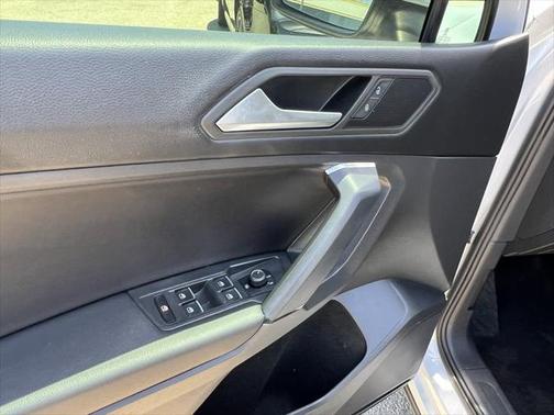 2019 Volkswagen Tiguan 2.0T SE