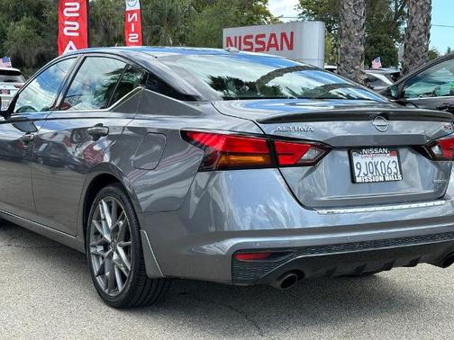 Gun Metallic 2023 Nissan Altima 2.0 SR