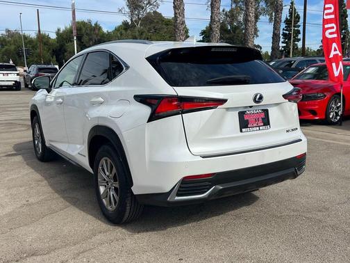 2020 Lexus NX 300h Base