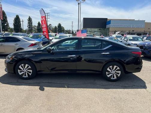 2025 Nissan Altima S
