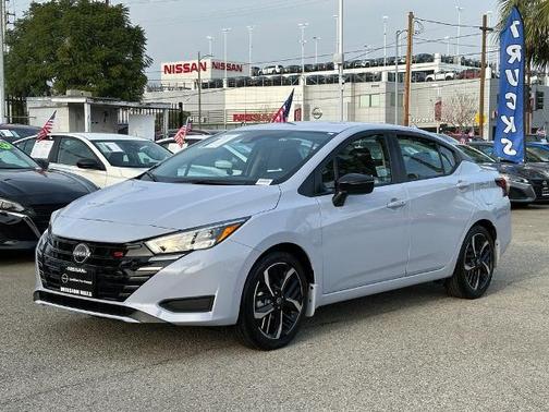 2025 Nissan Versa 1.6 SR