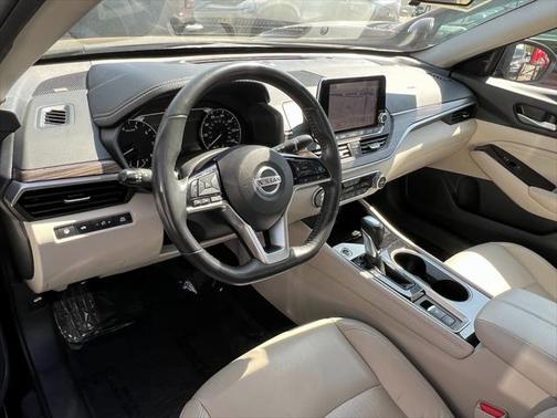 2022 Nissan Altima 2.5 SL